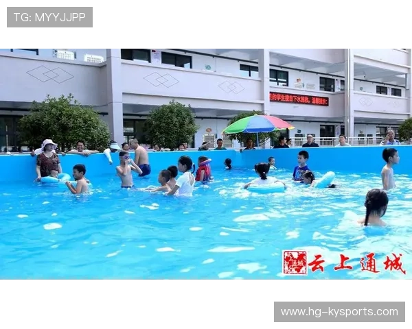 游泳训练营推出线上技术库与线下实践结合模式,线上游泳比赛